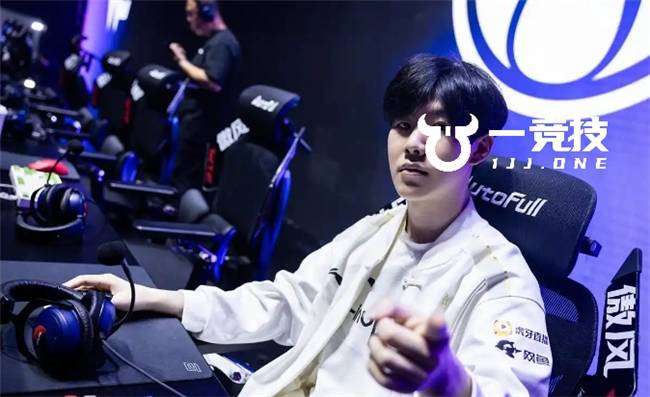 LOL：LPL常规赛最(zuì)佳阵容(róng)出炉 Theshy当選(xuǎn)一阵Bin落選(xuǎn)！